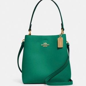 New With tag Coach Double face Leather Town bucket Bag In Green